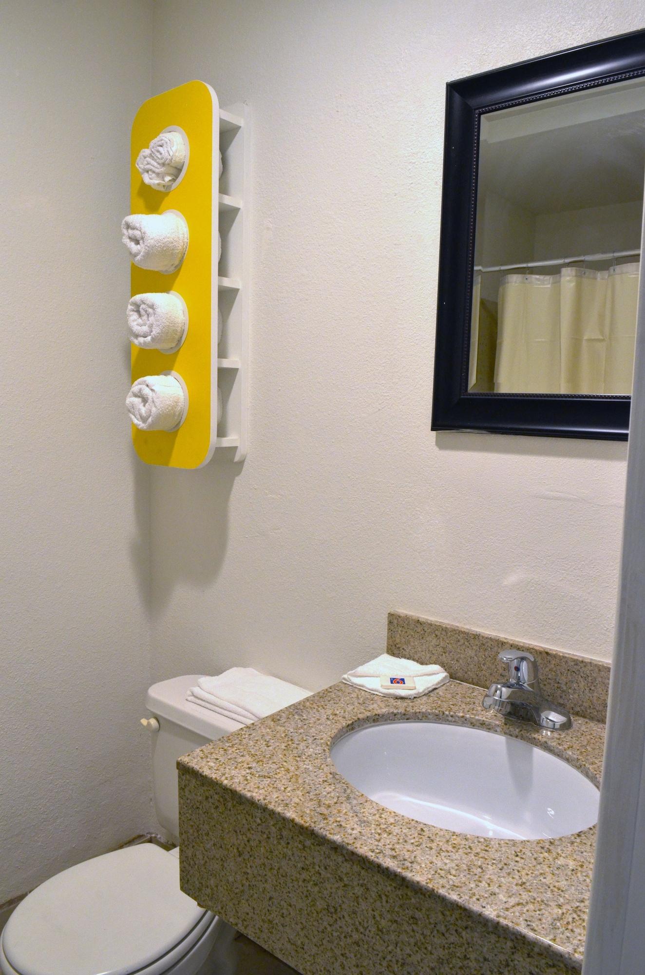 Motel 6-Modesto, Ca - Downtown Kültér fotó