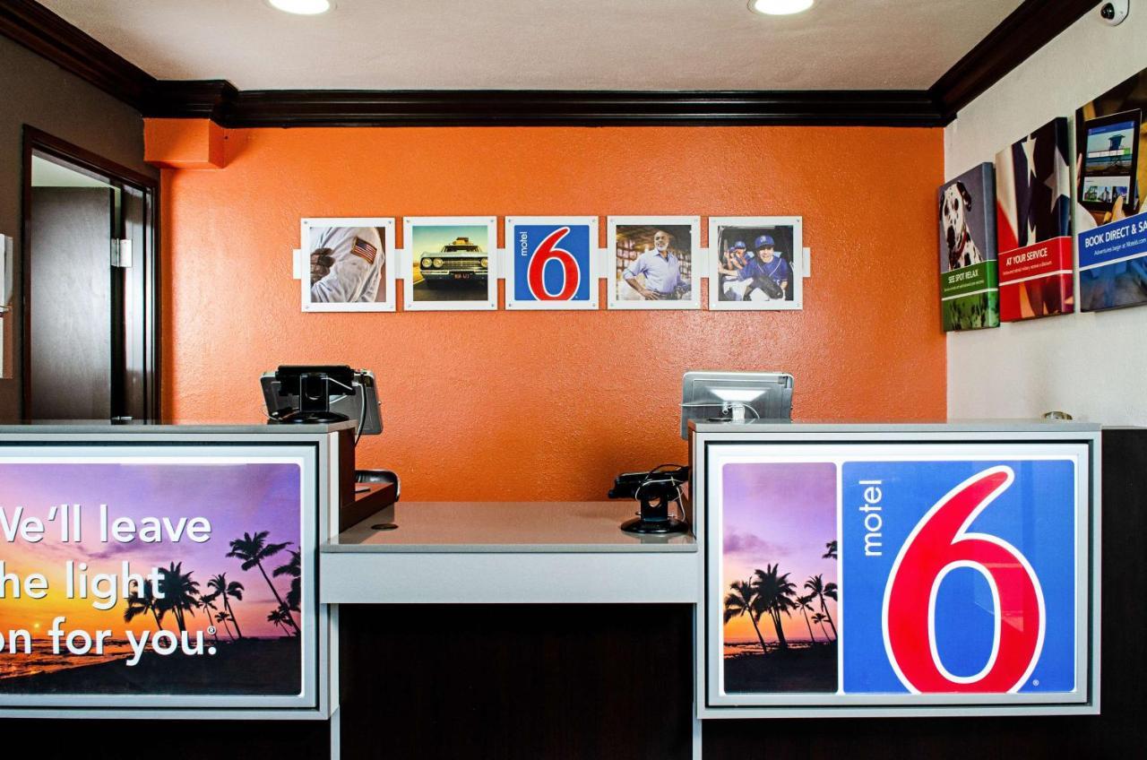 Motel 6-Modesto, Ca - Downtown Kültér fotó
