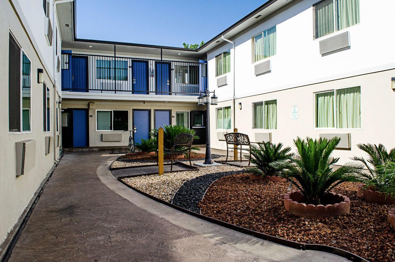 Motel 6-Modesto, Ca - Downtown Kültér fotó