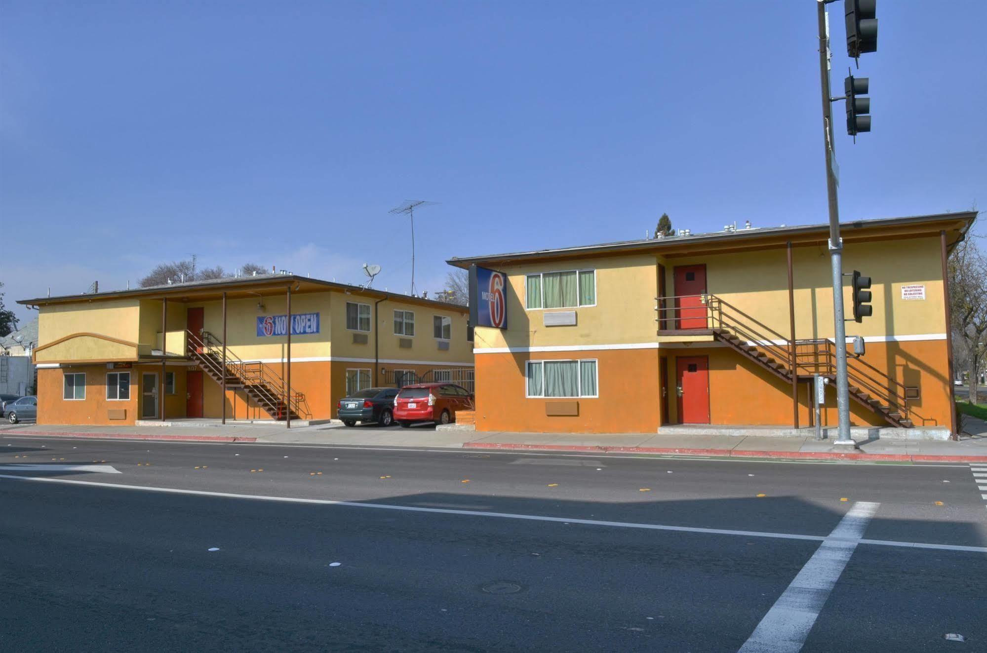 Motel 6-Modesto, Ca - Downtown Kültér fotó