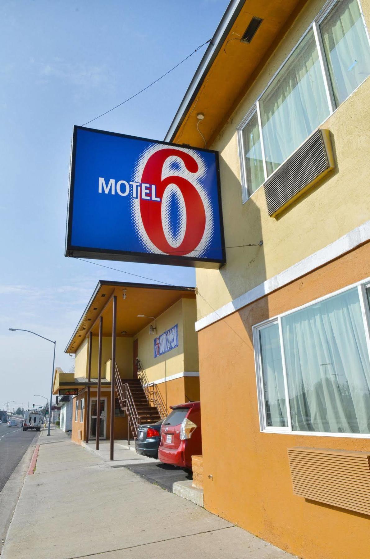 Motel 6-Modesto, Ca - Downtown Kültér fotó
