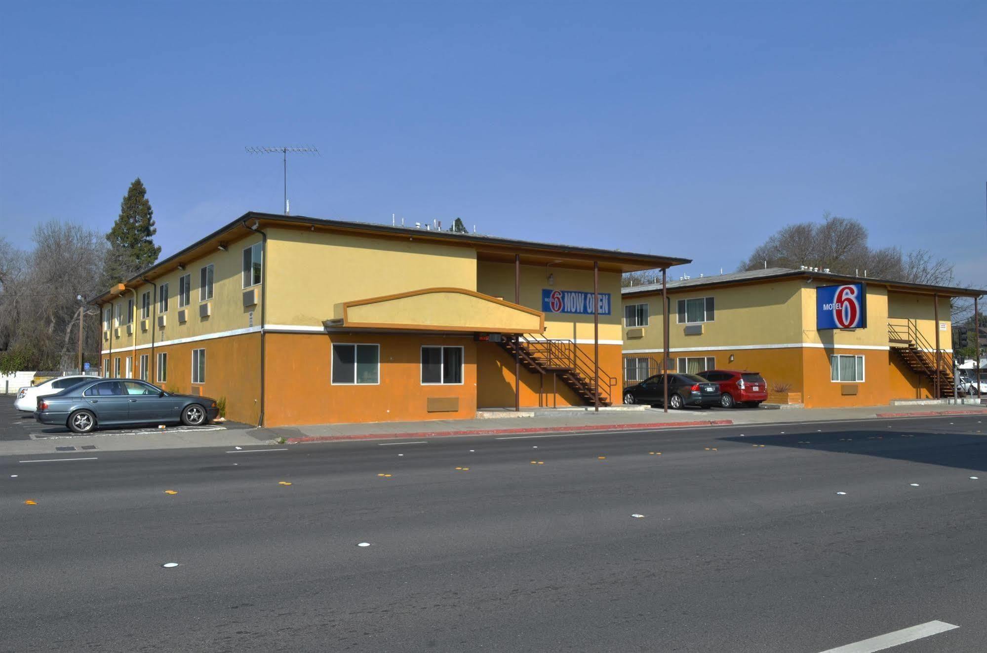 Motel 6-Modesto, Ca - Downtown Kültér fotó